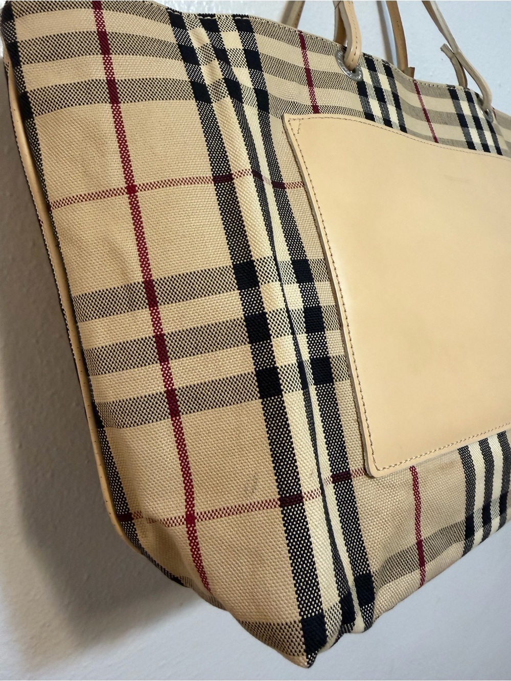 Burberry NOVA CHECK Plaid Canvas Tote with Tan Leather Trim Made in Italy - Picture 5 of 16